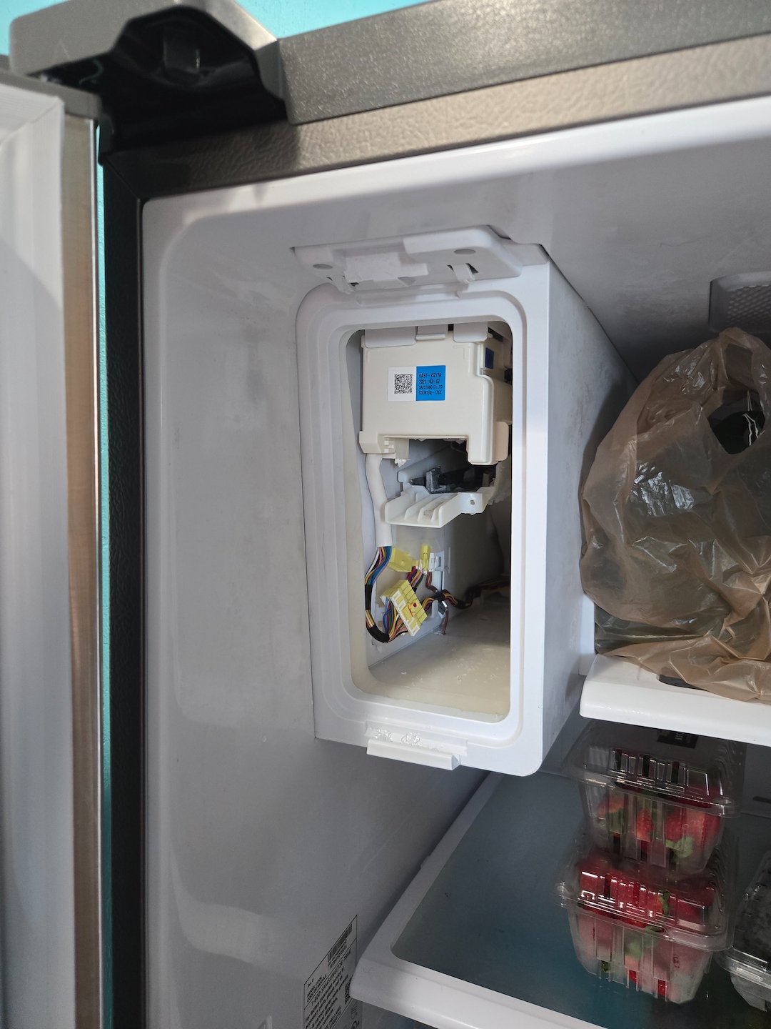Great Quality Ice Maker Repair On Samsung Refrigerator in Ormond Beach, FL