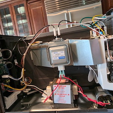 Top-notch-built-in-microwave-repair-in-Jacksonville-FL 1